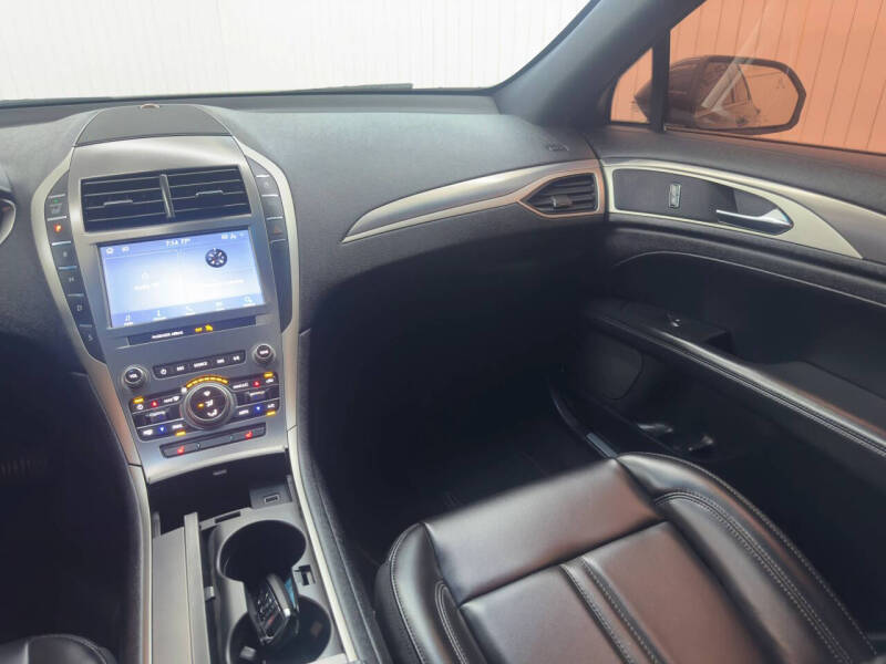 2020 Lincoln MKZ Standard