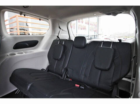 2020 Chrysler Pacifica Touring L