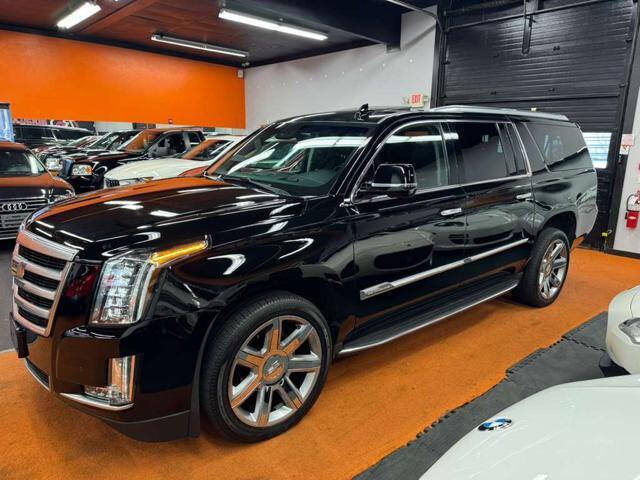 2016 Cadillac Escalade ESV Luxury Collection