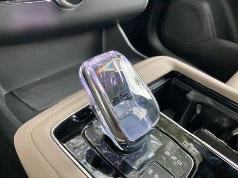 2025 Volvo XC90 T8 Plus Bright Theme 7P