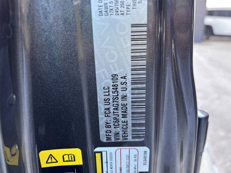 2025 Jeep Gladiator Sport