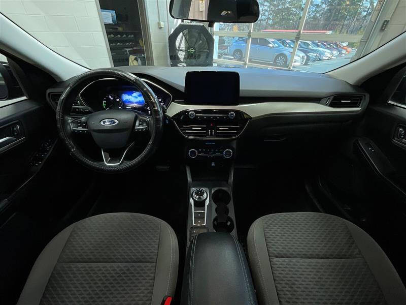 2021 Ford Escape Hybrid SE