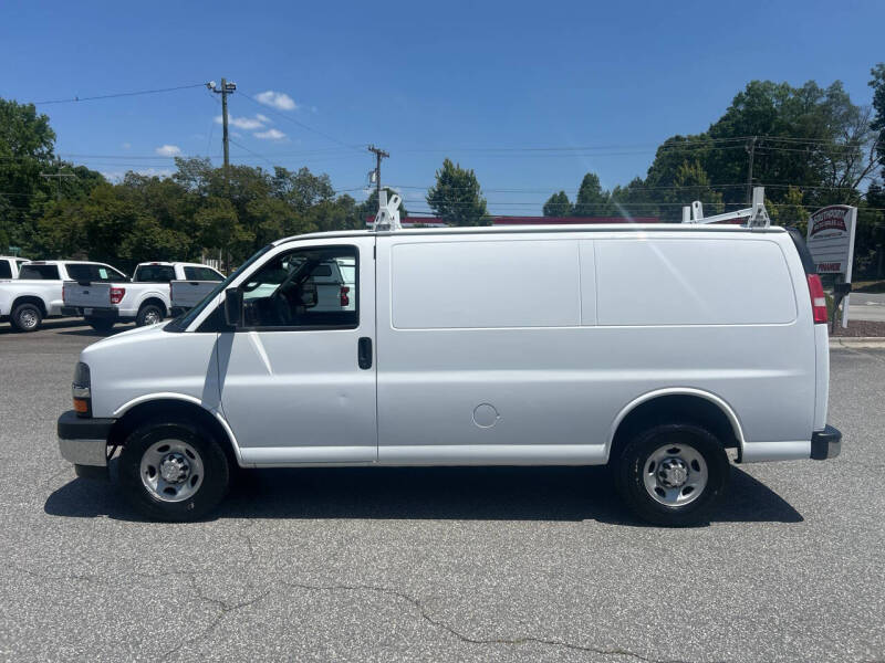 2017 Chevrolet Express 2500