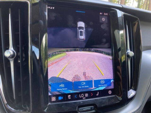 2023 Volvo XC60 B5 Core