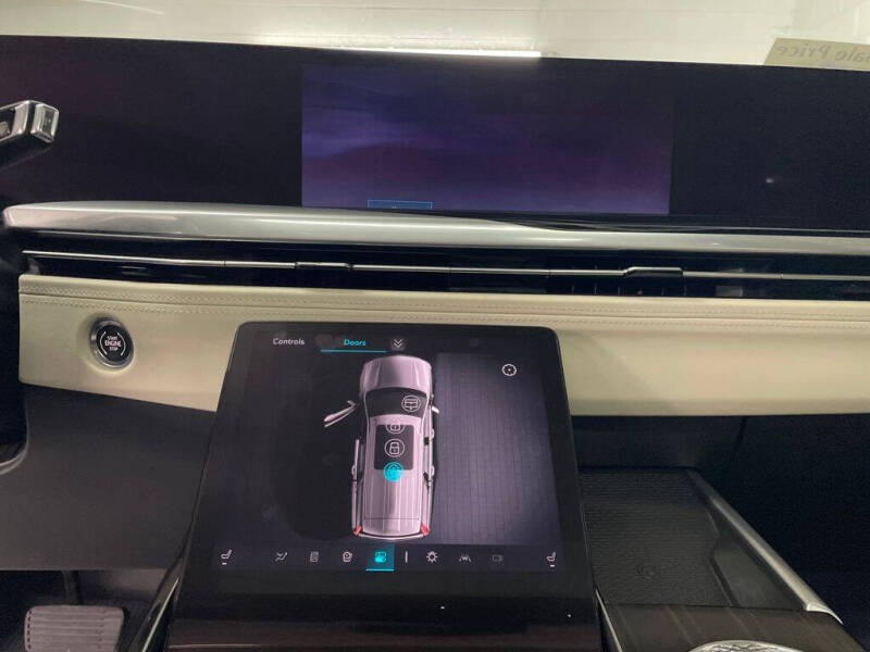 2025 Cadillac Escalade Sport