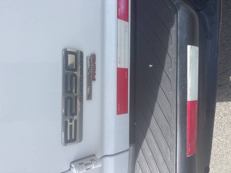 2011 Ford E-Series E-250