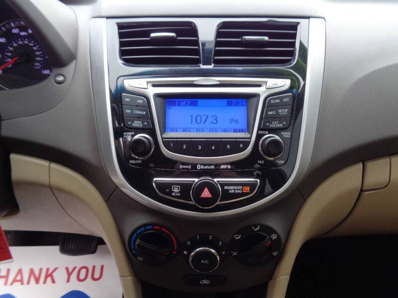 2013 Hyundai Accent GLS