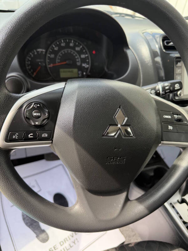 2024 Mitsubishi Mirage ES