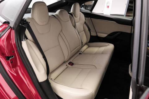 2021 Tesla Model S Plaid