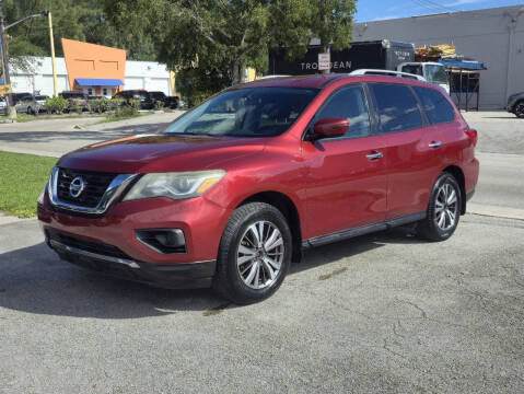 2017 Nissan Pathfinder SV