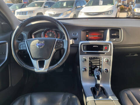 2017 Volvo V60 T5 Premier