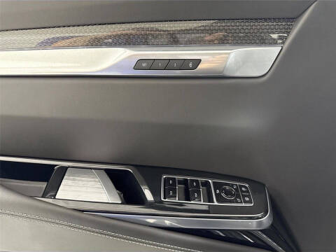 2025 Cadillac Escalade-V ESV
