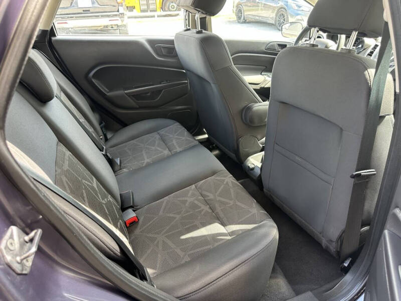 2013 Ford Fiesta SE