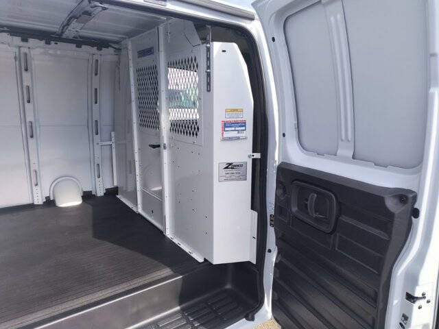 2026 Chevrolet Express Cargo Work Van - Photo 14