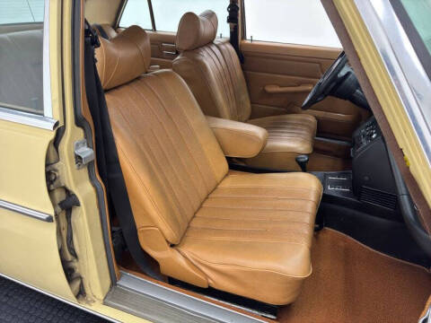 1975 Mercedes-Benz 300-Class