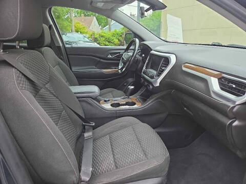 2019 GMC Acadia SLE-2