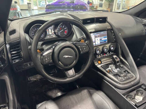 2014 Jaguar F-TYPE V8 S