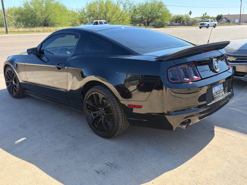 2014 Ford Mustang V6