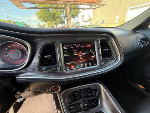 2016 Dodge Challenger SRT Hellcat
