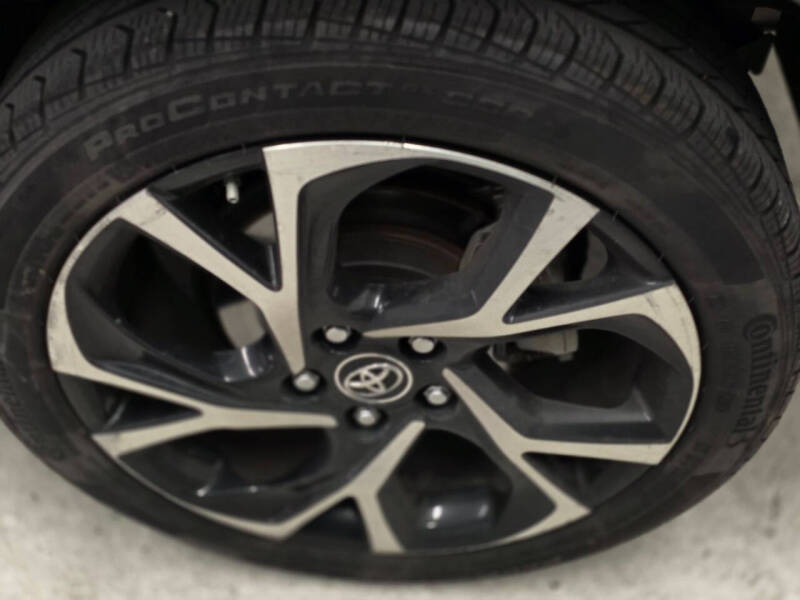 2018 Toyota C-HR XLE