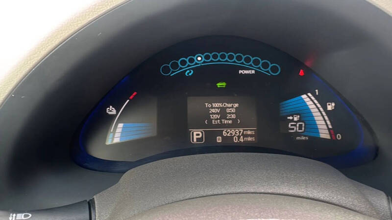 2011 Nissan LEAF
