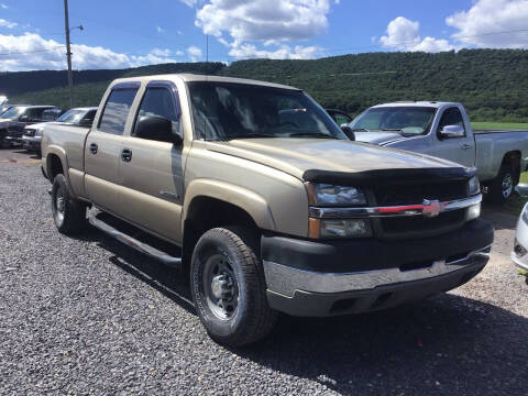 2004 Chevrolet Silverado 2500HD for sale at Troy's Auto Sales in Dornsife PA