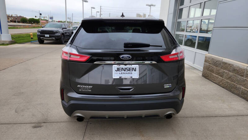 2020 Ford Edge