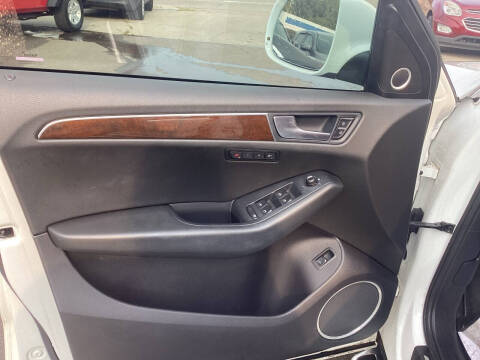 2012 Audi Q5 2.0T quattro Premium Plus