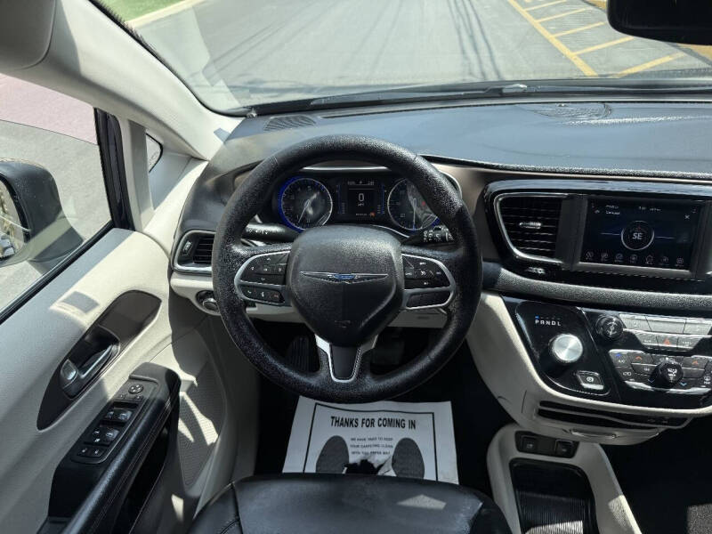 2020 Chrysler Voyager LXi