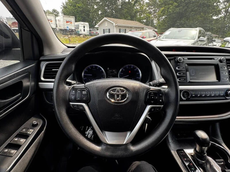 2018 Toyota Highlander LE