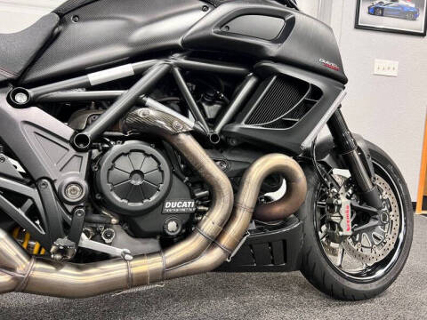 2012 Ducati Diavel Carbon Series