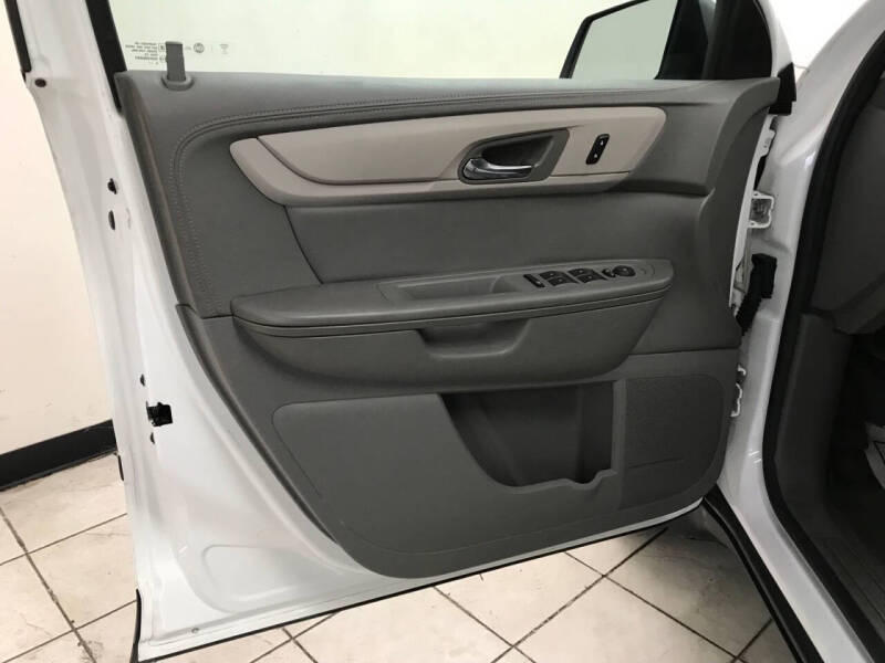 2017 Chevrolet Traverse LS