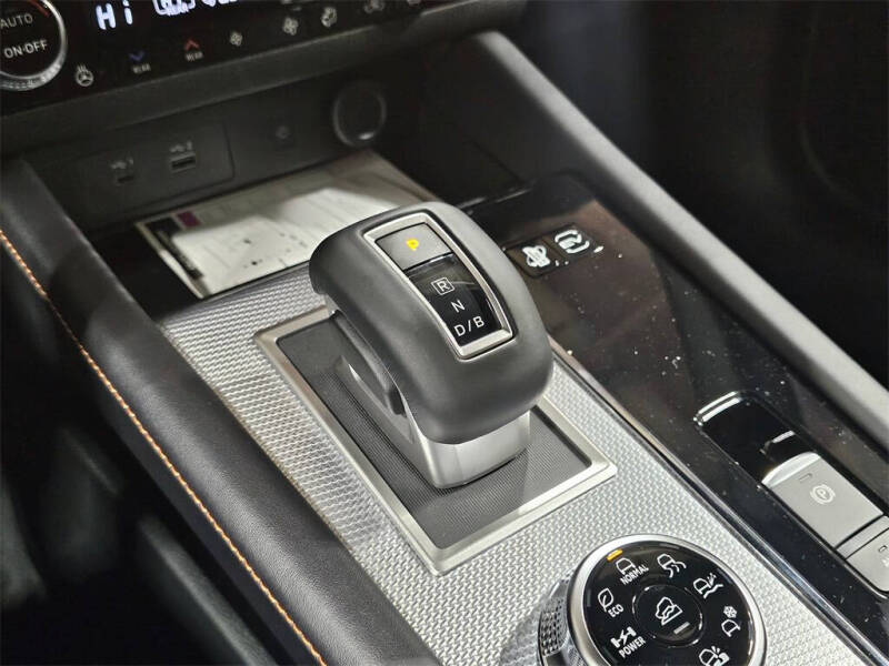 2025 Mitsubishi Outlander PHEV