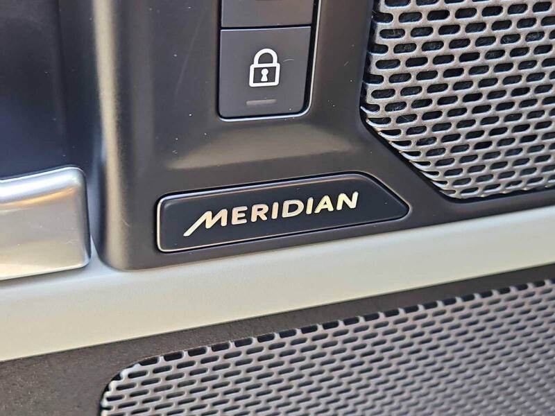 2023 Land Rover Defender 110 S