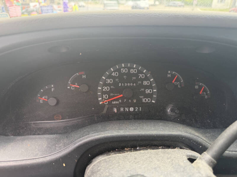 2002 Ford E-Series E-250