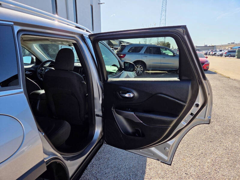 2019 Jeep Cherokee Latitude