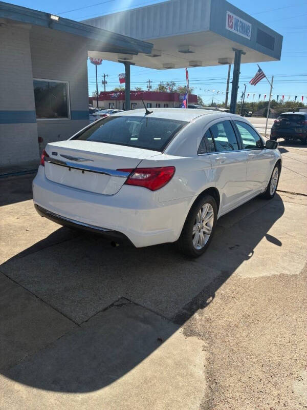2012 Chrysler 200 Touring