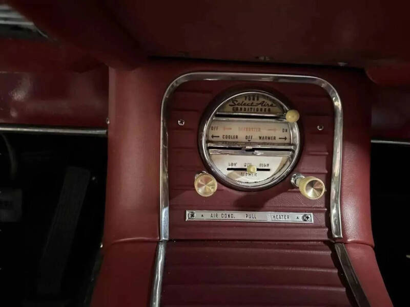 1959 Ford Thunderbird