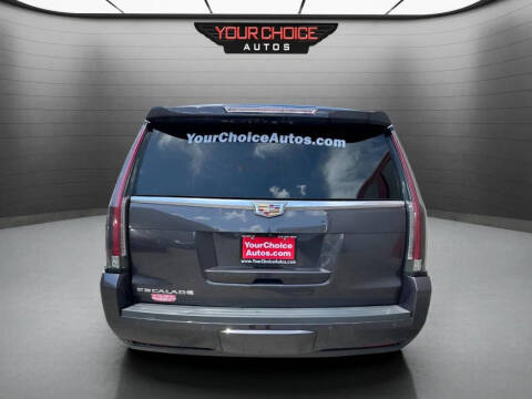 2017 Cadillac Escalade Luxury