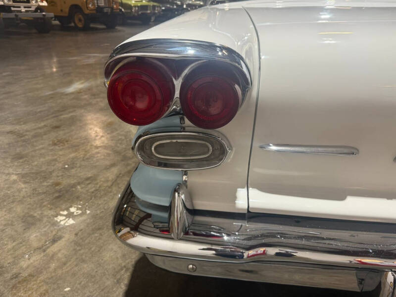 1958 Pontiac Chieftain