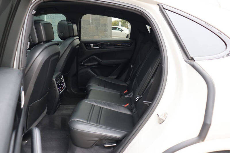 2021 Porsche Cayenne Coupe