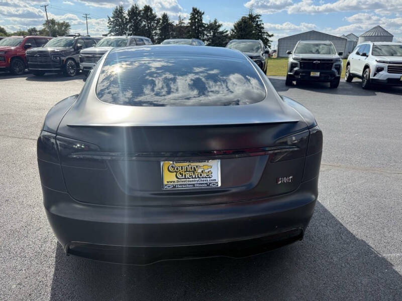 2021 Tesla Model S Plaid