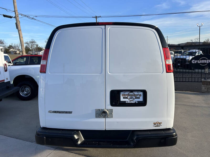 2020 Chevrolet Express 2500