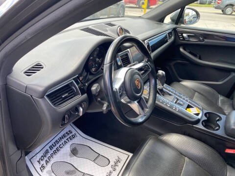 2018 Porsche Macan