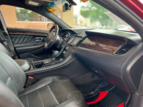 2015 Ford Taurus Limited