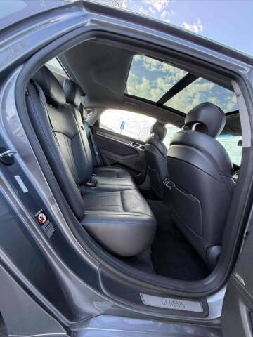 2016 Hyundai Genesis