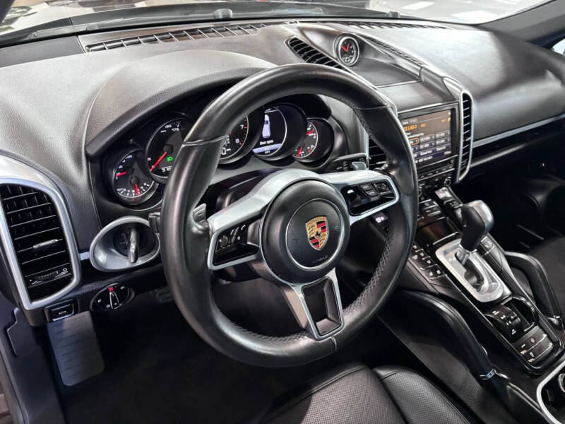 2016 Porsche Cayenne