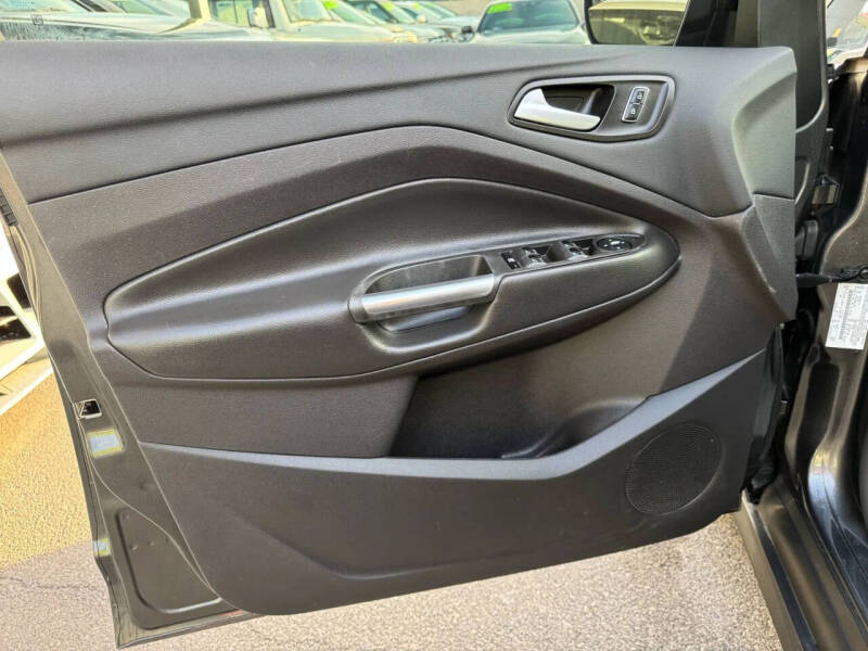 2015 Ford C-MAX Hybrid SE