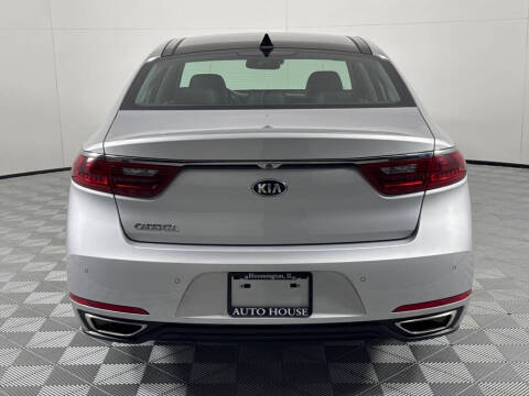 2018 Kia Cadenza Technology