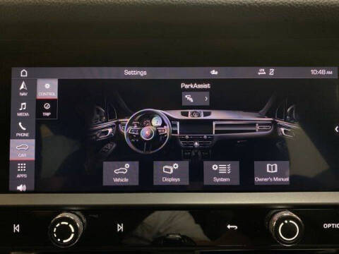 2023 Porsche Macan T